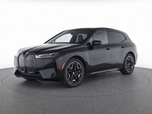 Used 2024 BMW iX xDrive50 w/ Sport Package AWD/4WD image 7