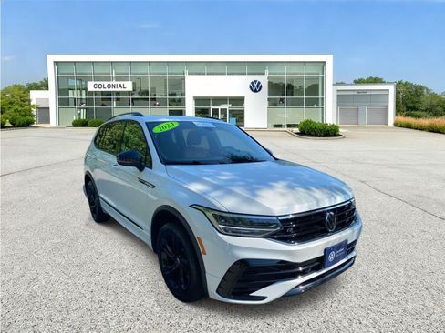Used 2024 Volkswagen Tiguan SE R-Line AWD/4WD image 7