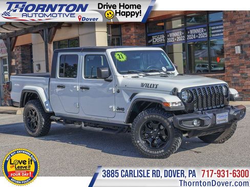 Used 2021 Jeep Gladiator Sport image 1