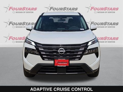 New 2026 Nissan Rogue SV FWD image 10