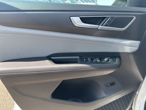 New 2026 Volkswagen Atlas Peak Edition image 9