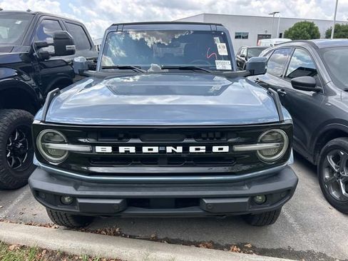 Certified 2025 Ford Bronco Outer Banks AWD/4WD image 2