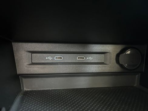 Used 2024 Volkswagen Taos S FWD image 17