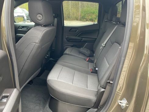 Used 2025 Chevrolet Colorado Trail Boss AWD/4WD image 16