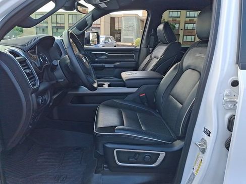 Used 2023 RAM 1500 Laramie AWD/4WD image 14