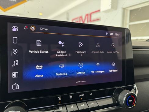 Certified 2024 Chevrolet Colorado Trail Boss w/ Advanced Trailering Package image 18