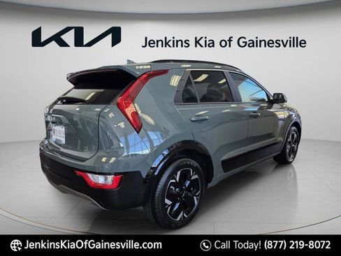 New 2025 Kia Niro Wind w/ Wind Preserve Package FWD image 2