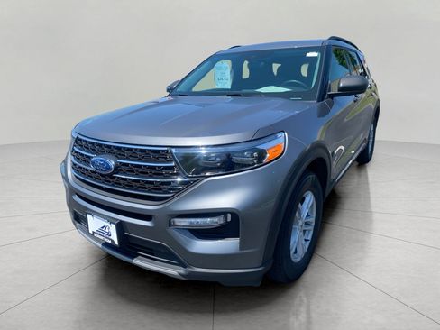 Certified 2024 Ford Explorer XLT w/ Equipment Group 202A AWD/4WD image 7