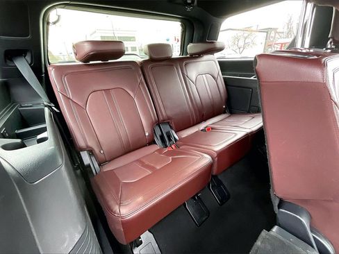 Certified 2024 Ford Expedition Limited image 27