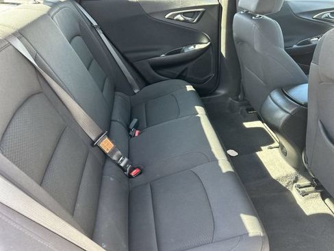 Used 2025 Chevrolet Malibu RS FWD image 14
