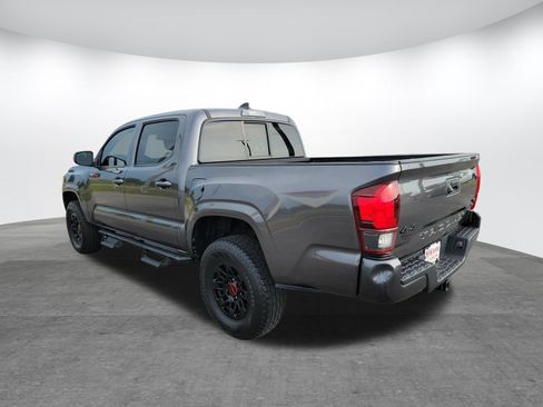 Used 2021 Toyota Tacoma SR AWD/4WD image 7