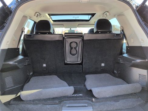 Used 2016 Nissan Rogue SL w/ SL Premium Package image 20
