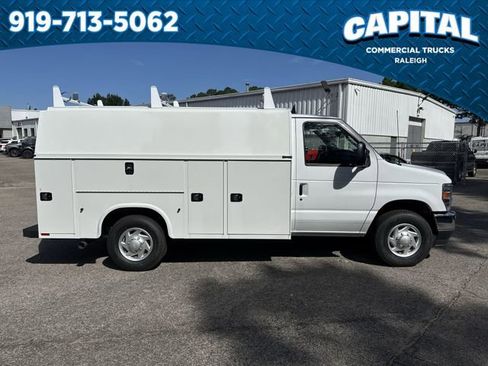 New 2026 Ford E-350 and Econoline 350 Super Duty w/ Power Equipment Group image 9