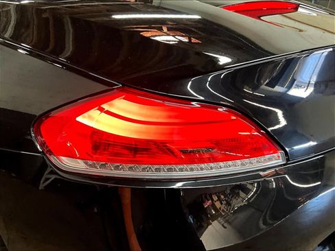 Used 2009 BMW Z4 sDrive35i image 26