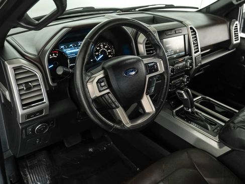 Used 2015 Ford F150 Platinum w/ Equipment Group 701A Luxury RWD image 2