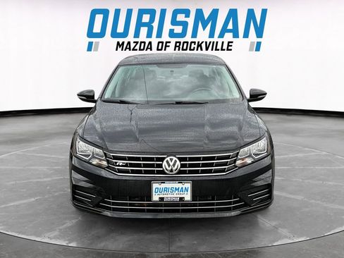 Used 2018 Volkswagen Passat 2.0T R-Line image 8