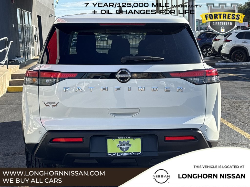 Used 2024 Nissan Pathfinder S FWD image 4