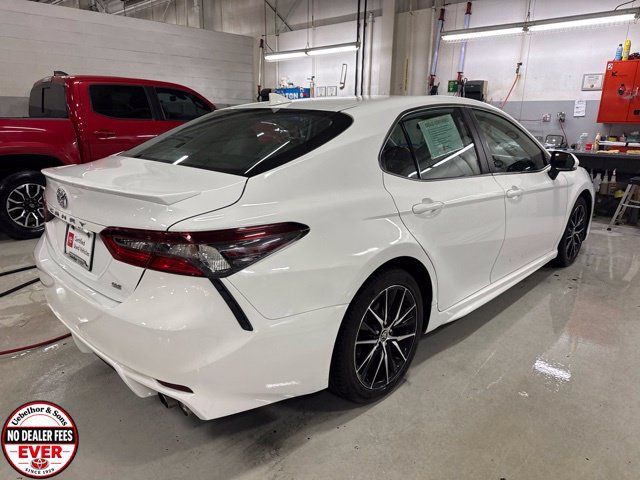 Used 2024 Toyota Camry SE FWD image 8