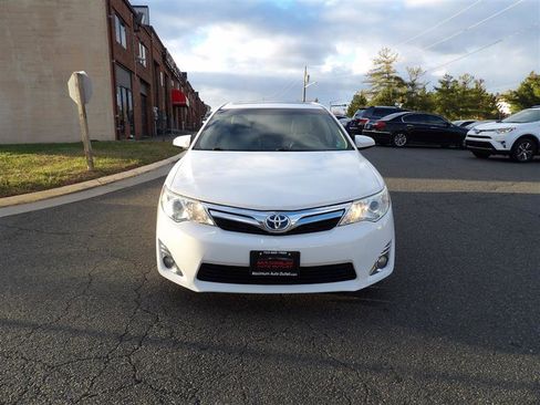 Used 2012 Toyota Camry XLE image 3