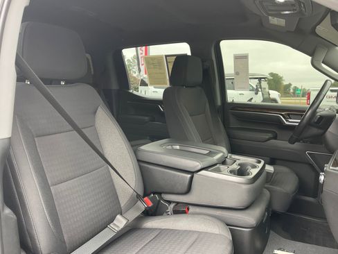 Used 2022 GMC Sierra 1500 Elevation image 30