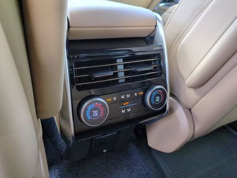 New 2026 Land Rover Range Rover SE image 13