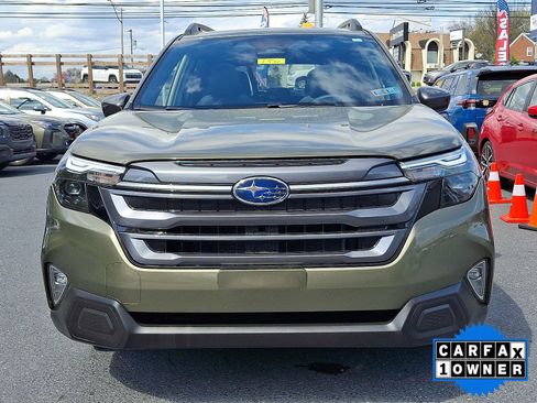 Certified 2025 Subaru Forester Premium w/ Convenience Package #1 AWD/4WD image 2