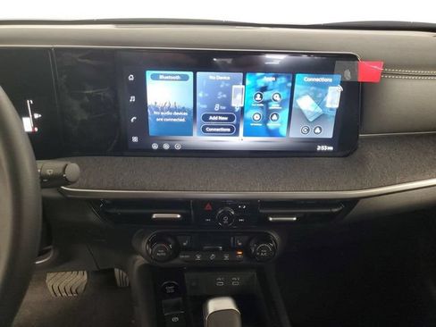 New 2026 Nissan Kicks SV w/ Cold Weather Package FWD image 21
