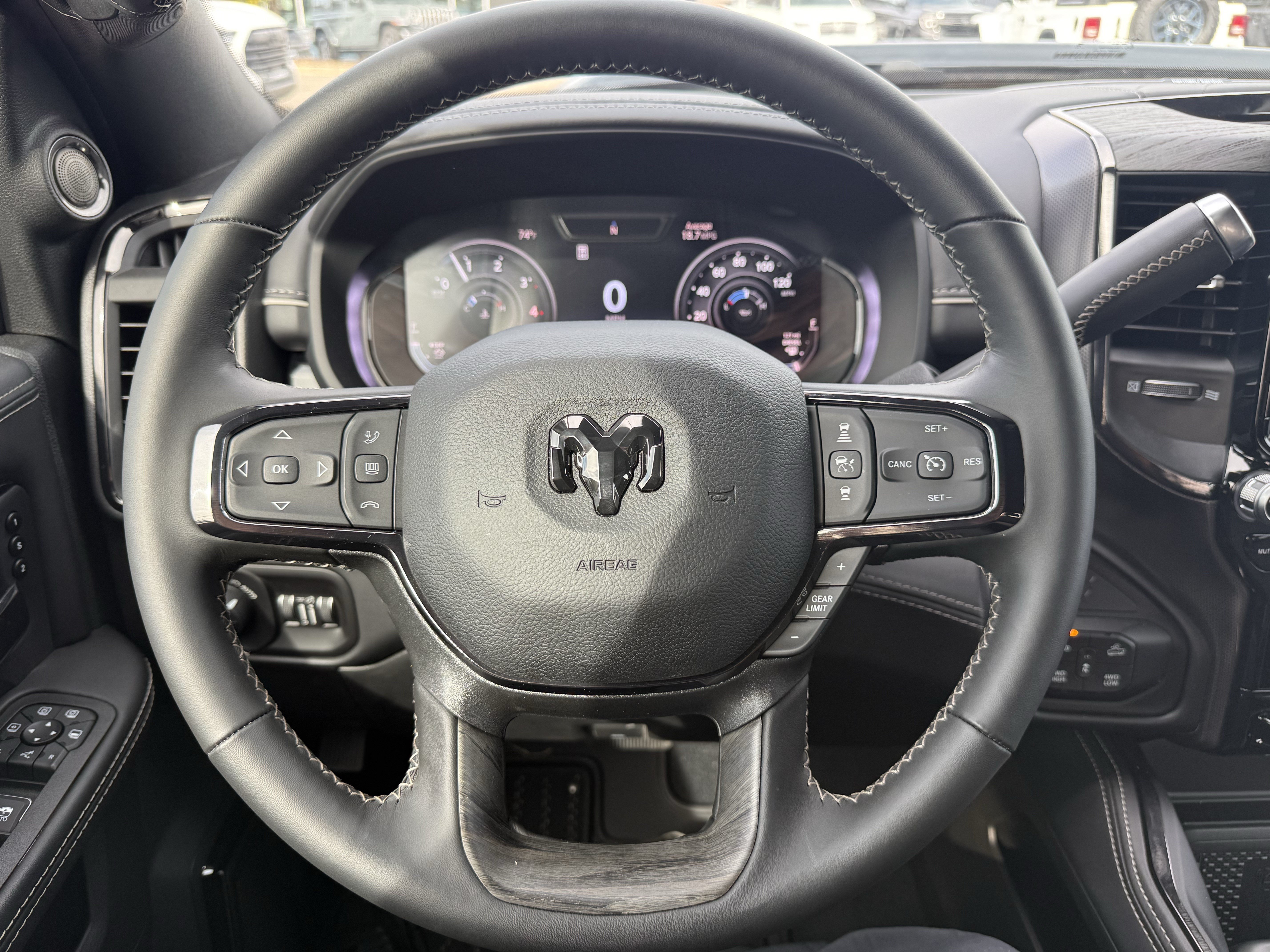 Used 2026 RAM 2500 Limited AWD/4WD image 16