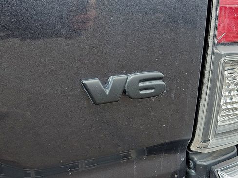 Used 2022 Toyota Tacoma SR5 image 20