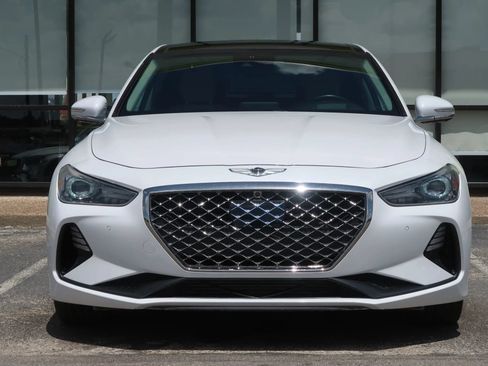 Used 2019 Genesis G70 3.3T Advanced w/ Prestige Package RWD image 2