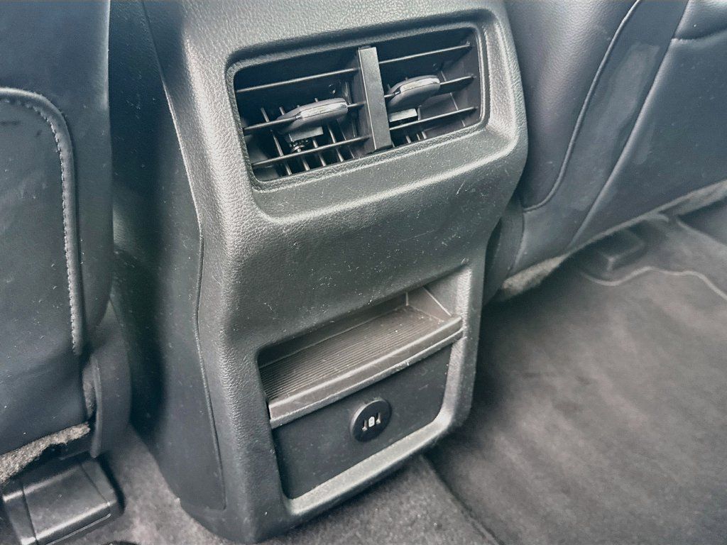 Used 2024 Ford Edge SEL AWD/4WD image 30