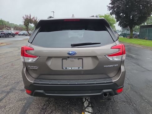 Certified 2023 Subaru Forester Limited AWD/4WD image 9