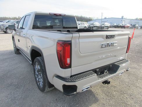 New 2026 GMC Sierra 1500 Denali Ultimate AWD/4WD image 9