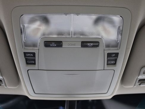 Used 2014 Toyota Avalon XLE Touring FWD image 18
