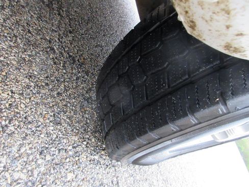 Used 2017 Chevrolet Express 2500 RWD image 18