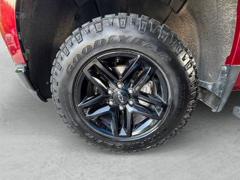 Used 2021 Chevrolet Silverado 1500 LT Trail Boss w/ Convenience Package II AWD/4WD image 29