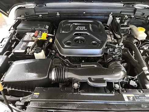 Used 2021 Jeep Wrangler Unlimited Sport image 41