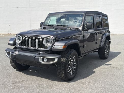 New 2026 Jeep Wrangler Unlimited Sahara AWD/4WD image 3