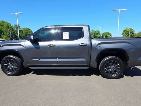 Used 2023 Toyota Tundra Platinum AWD/4WD image 5