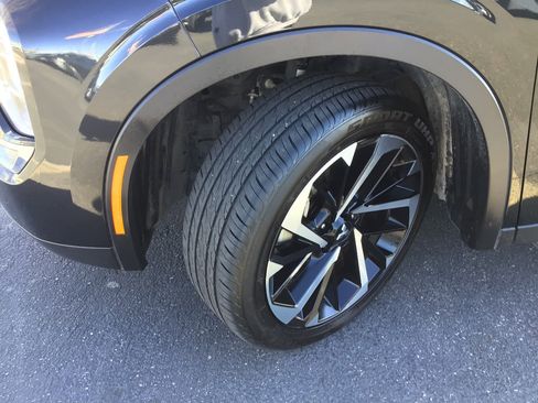 Used 2024 Mitsubishi Outlander Ralliart image 17