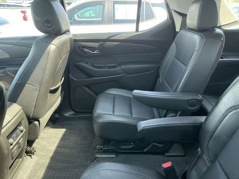 Used 2019 Chevrolet Traverse Premier w/ Redline Edition AWD/4WD image 4