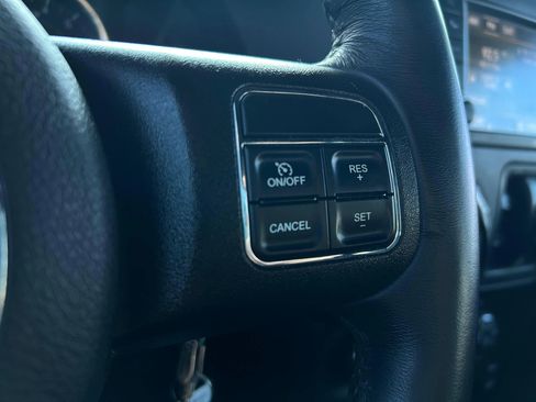 Used 2018 Jeep Wrangler Unlimited Sahara w/ Connectivity Group image 15