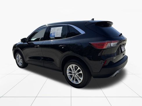 Used 2021 Ford Escape SE image 6