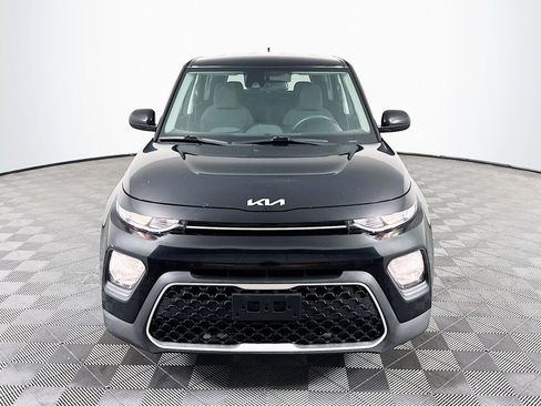 Used 2022 Kia Soul S FWD image 2