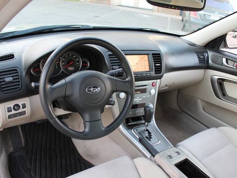 Used 2007 Subaru Outback 2.5i L.L. Bean AWD/4WD image 21