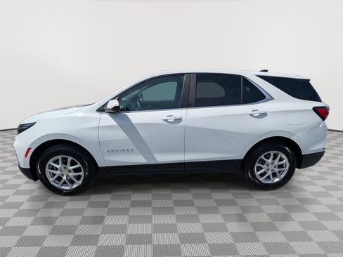 Used 2024 Chevrolet Equinox LT AWD/4WD image 2