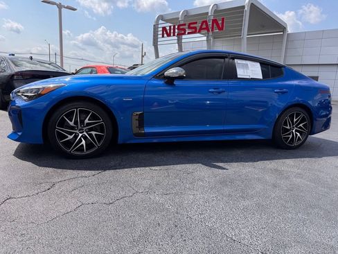 Used 2022 Kia Stinger GT-Line w/ Sun & Sound Package AWD/4WD image 2