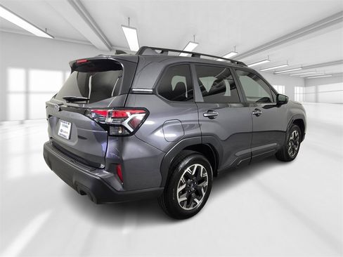 New 2026 Subaru Forester Premium image 4