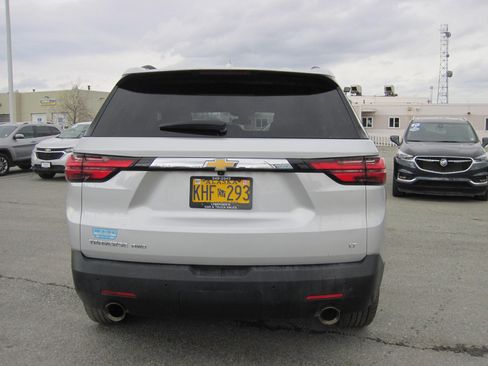 Used 2022 Chevrolet Traverse LT image 4
