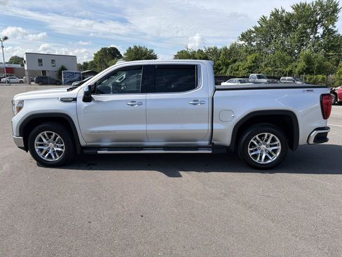 Certified 2022 GMC Sierra 1500 SLT w/ SLT Premium Plus Package AWD/4WD image 4